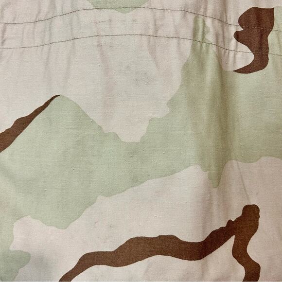 Vintage US Army Men’s Desert Camouflage Field Jacket Tan Size Large Long EUC - Picture 8 of 9